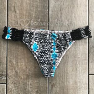 💙SOLD💙Acacia Tanzania bottoms Thai print size S